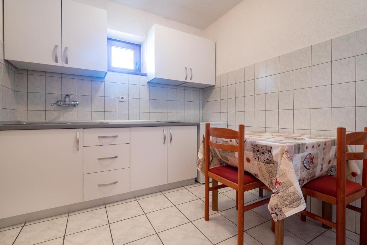 Apartments Mira 内乌姆 外观 照片