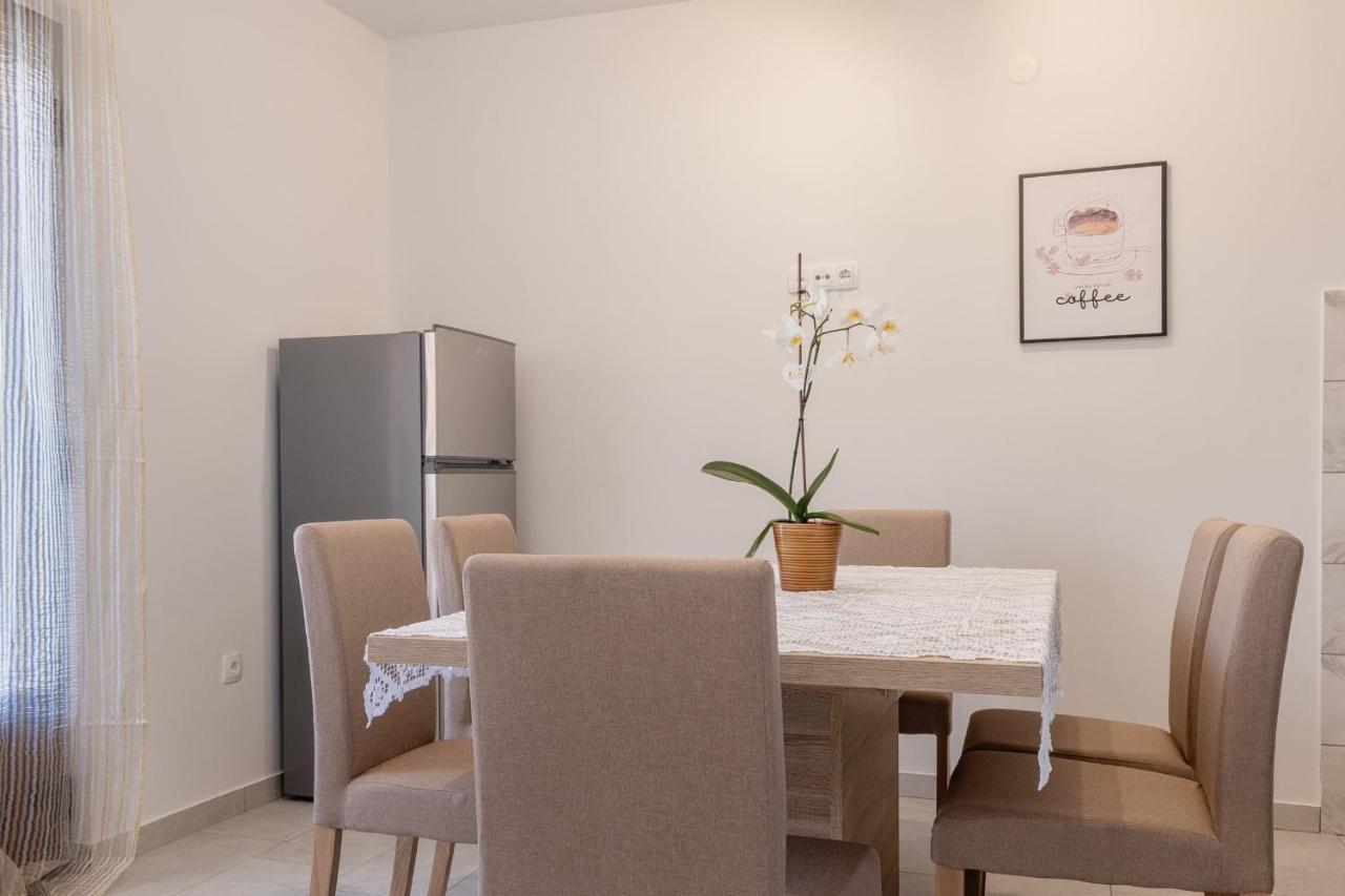 Apartments Mira 内乌姆 外观 照片